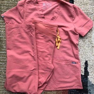 FIGs Small Coral Casma top and Livingston bottoms